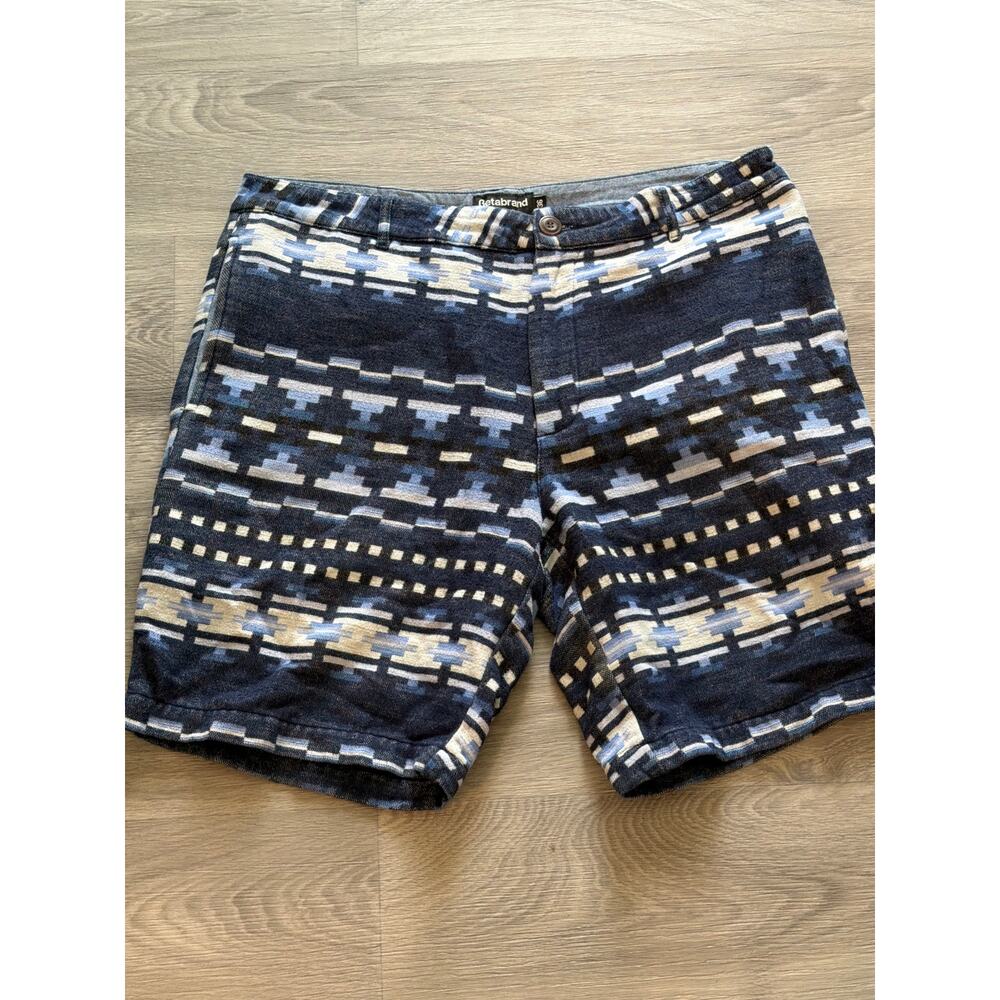Betabrand men’s size 36 blue & white flannel shorts